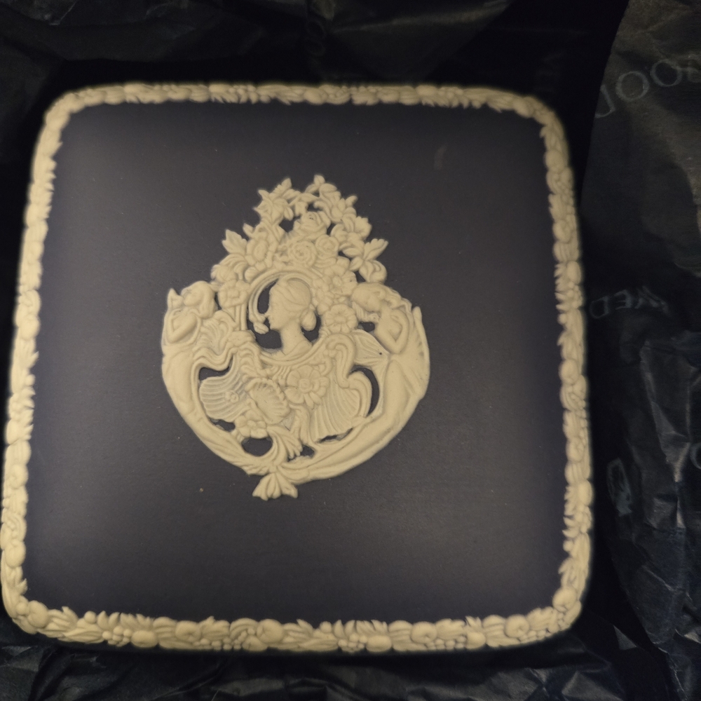 Elegant Blue and Cream Decorative Box